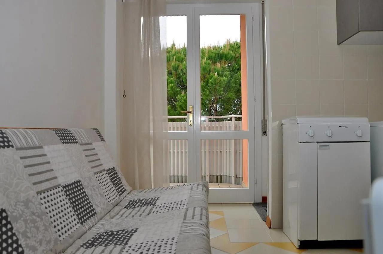 One-Bedroom Apartment With Balcony And Ac Bibione