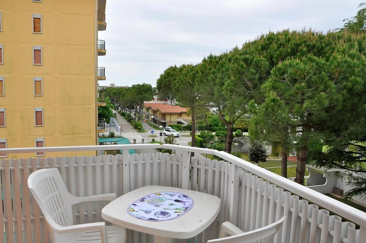 One-Bedroom Apartment With Balcony And Ac Bibione Italy