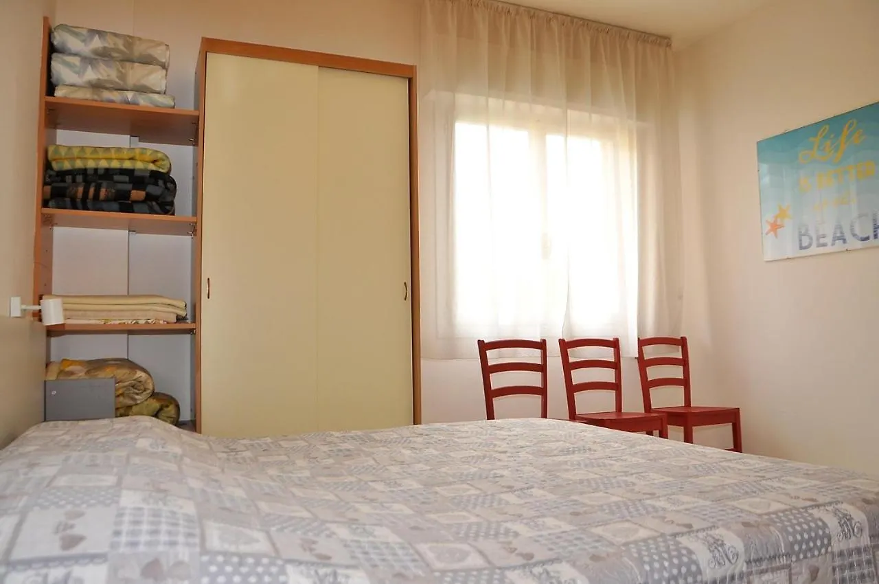 One-Bedroom Apartment With Balcony And Ac Bibione