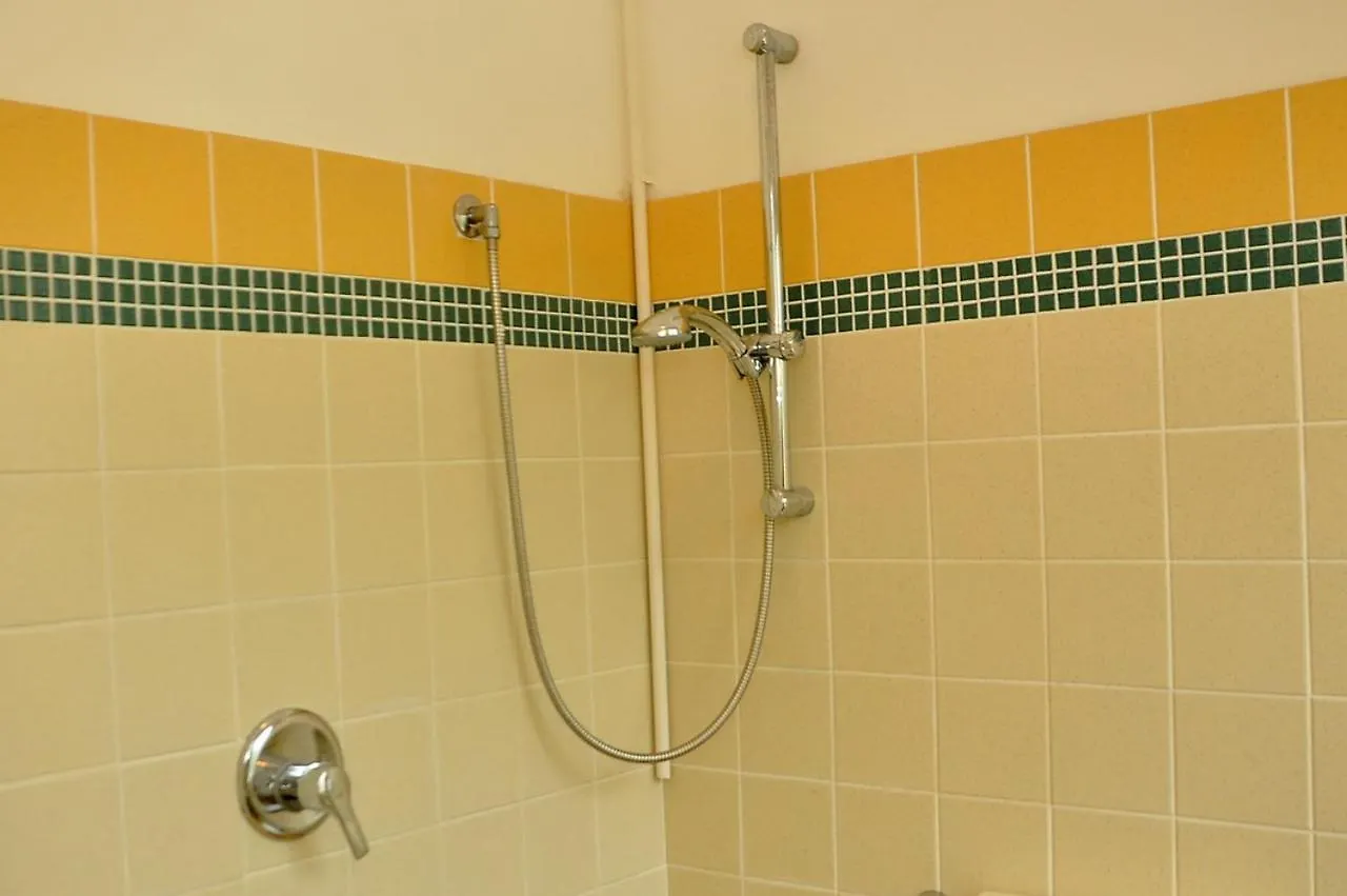 One-Bedroom Apartment With Balcony And Ac Bibione